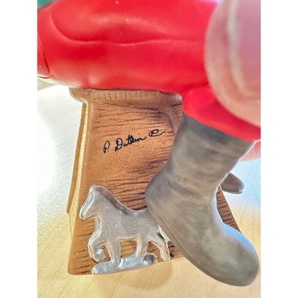 Hallmark Santa 1989 Toymaker #4 - Sailboat from Santa - Figurine - Picture 9 of 11